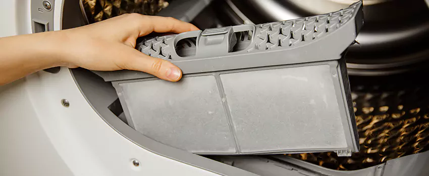 Signs Of A Clogged Dryer Lint Trap in Burke, Virginia